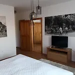 Lägenhet Hotello Apartmanhaz Es Panzio