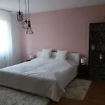 Lägenhet Hotello Apartmanhaz Es Panzio
