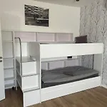 Hotello Apartmanhaz Es Panzio *