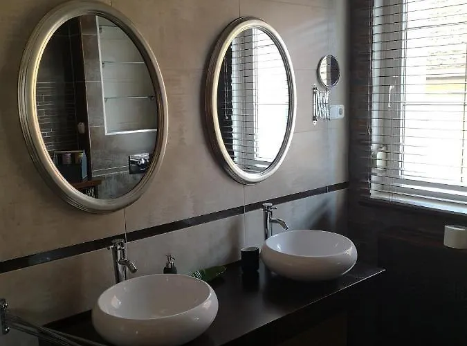 Hotello Apartmanhaz Es Panzio Appartement *