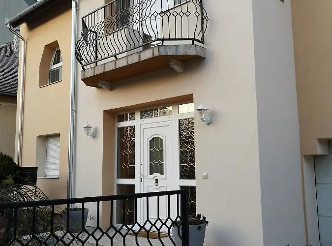 Appartement Hotello Apartmanhaz Es Panzio