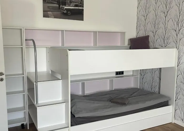 Hotello Apartmanhaz Es Panzio *