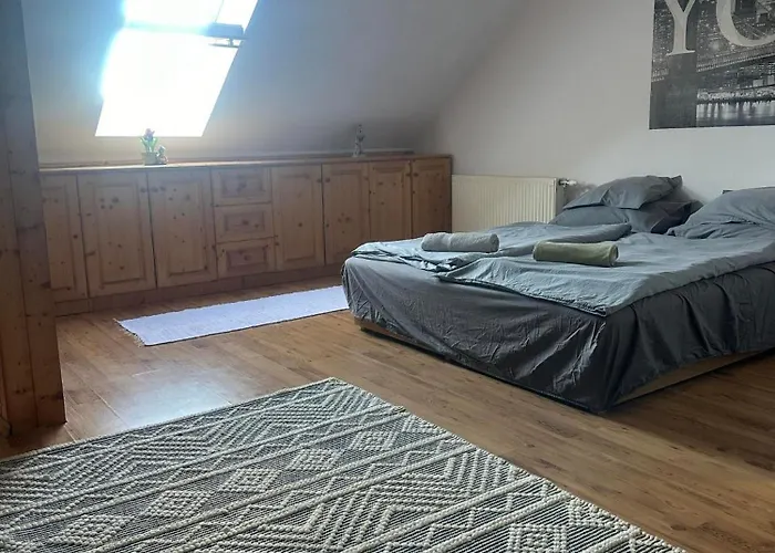 Hotello Apartmanhaz Es Panzio Zalaegerszeg